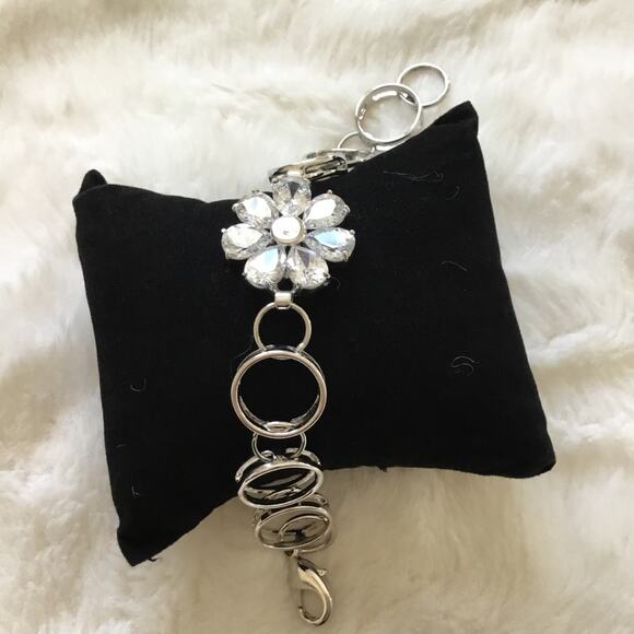 Silver Sunflower Crystal Bracelet - Picture 4 of 6